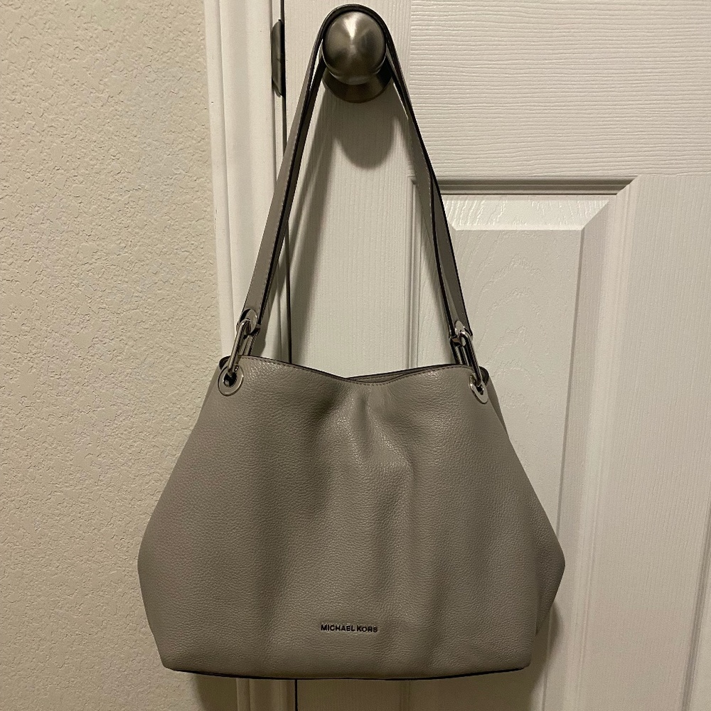 Michael Kors Raven Large Shoulder Tote - Picture 1 of 6